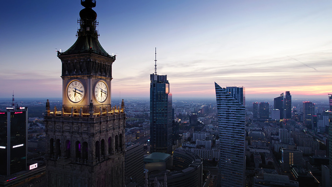 Varso Tower - a unique hotspot for businesses, tourists and local communities at the very heart of Warsaw. Designed by the world-renowned architectural studio Foster + Partners and HRA Architects. 